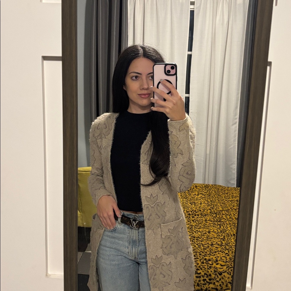 Fuzzy Cardigan🤍✨ - Picture 3 of 6